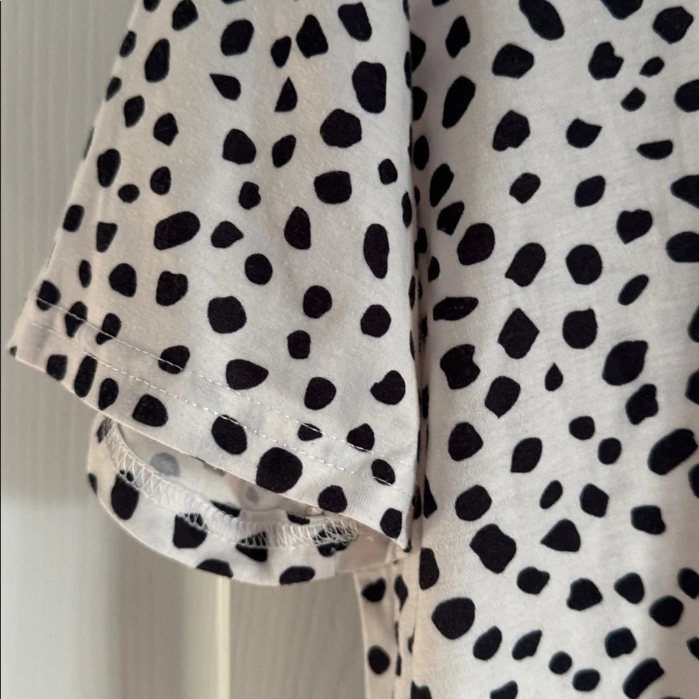SHEIN White & Black Dalmatian Spot Tee - Picture 4 of 5